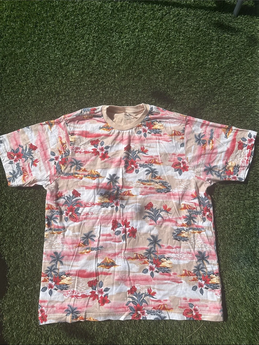 Men's Tropical Floral Short Sleeve Shirt Set in Cream and Coral